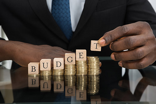 BPO SaaS How to Choose between Rolling Forecasts and a Static Budget